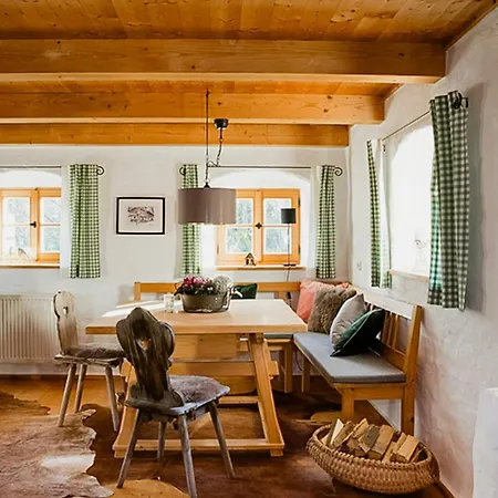 Romantic Garden Retreat In Nature Falkenfels