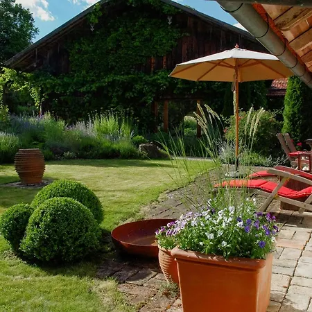 Romantic Garden Retreat In Nature 別荘 *