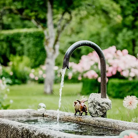 Romantic Garden Retreat In Nature 別荘 Falkenfels